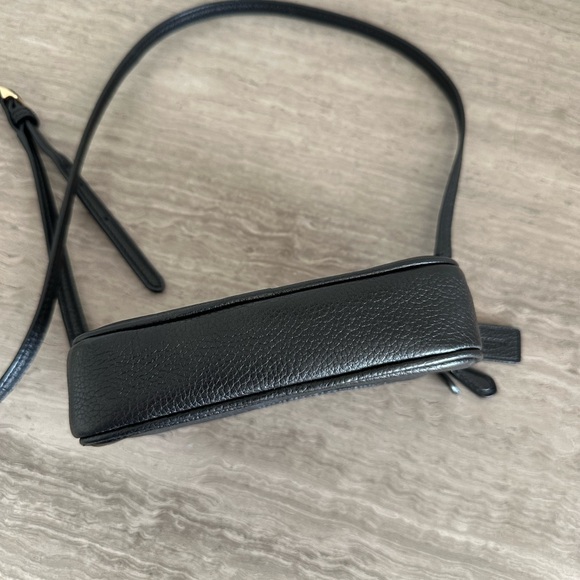 Coach Mini crossbody Bag black pebble leather. Adjustable strap, multiple pocket - Picture 3 of 15